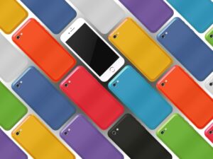 並んで置かれているたくさんのスマホ